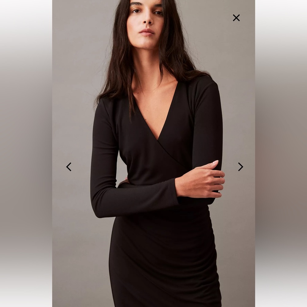 Calvin Klein - Black Ruched Long Sleeve Dress